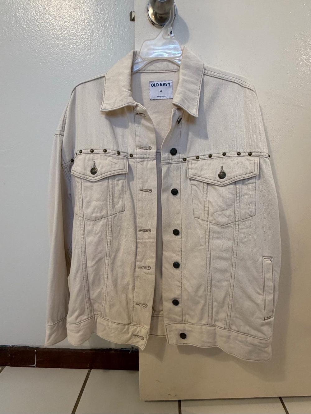 Old Navy Women’s Oversized Cream Denim Jacket with Stud Detail